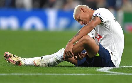 Lesión de Richarlison en Tottenham. Foto: EFE