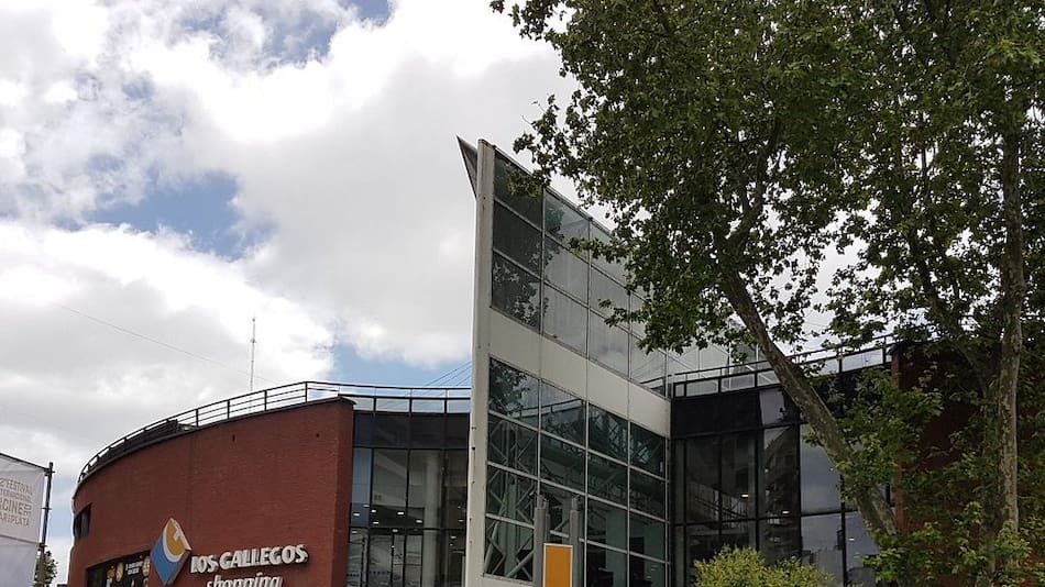 El shopping Los Gallegos en Mar del Plata.