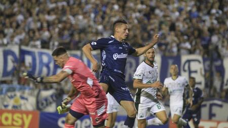 Ferro vs Quilmes, fútbol del ascenso, foto NA