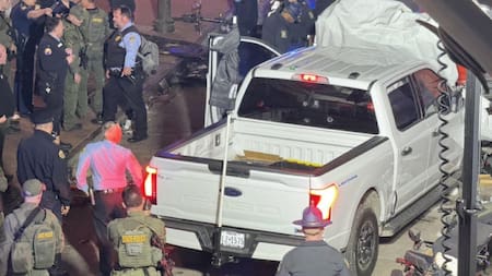 La camioneta del atentado en Nueva Orleans, Estados Unidos. Foto: X @danilerer.