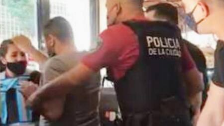 Detuvieron al dueño de un restaurante de Palermo Soho por tomar como rehenes a policías
