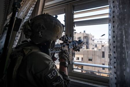 Soldados israelíes en Jan Yunis; guerra Israel-Hamás: Foto: X @idfonline