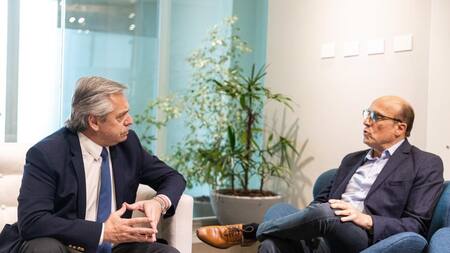 Alberto Fernández y el intendente de Montevideo, Daniel Martínez