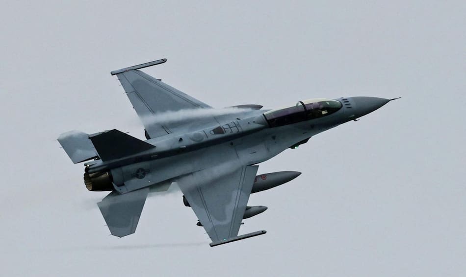 Avión caza F-16. Foto. Reuters.