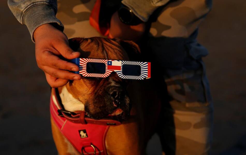 Eclipse total de Sol, Reuters