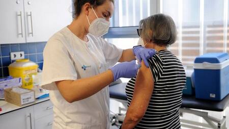 Vacunacion contra la gripe en pandemia