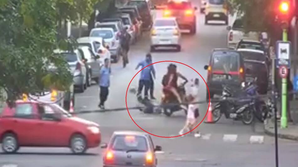 Momento del atropello. Foto: captura de video.