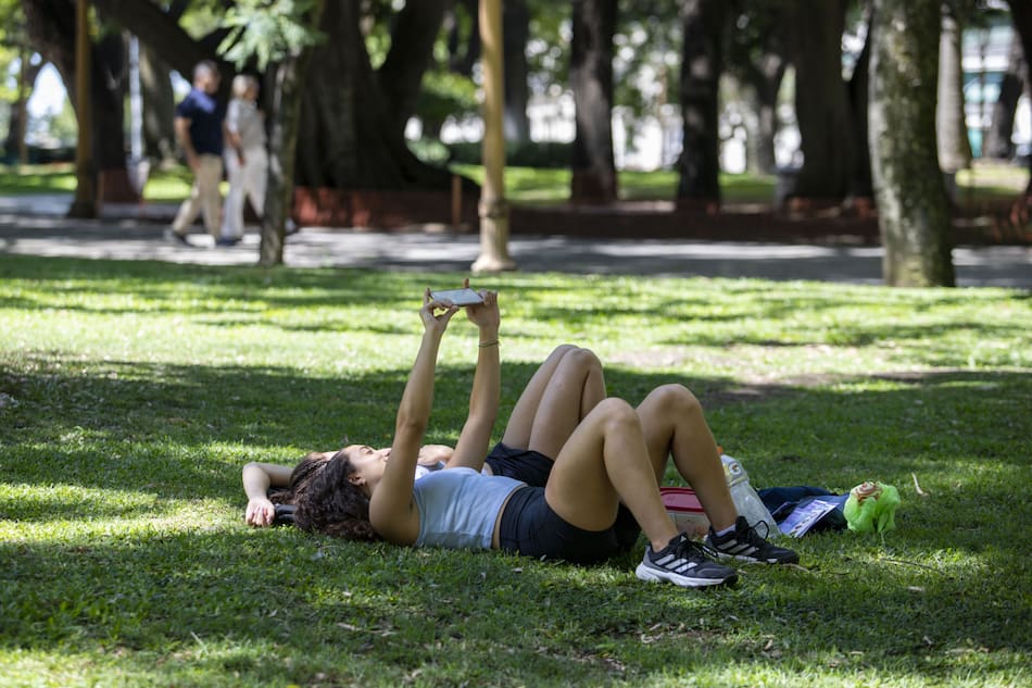 Ola de calor en Buenos Aires. Foto: NA / Damián Dopacio.