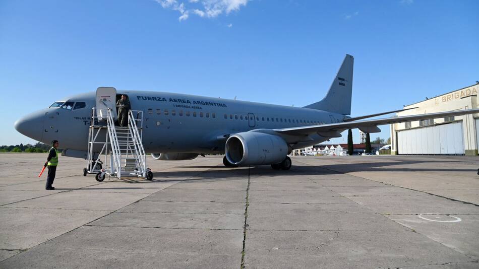 Parte el segundo avión para repatriar argentinos de Israel. Foto: Télam.