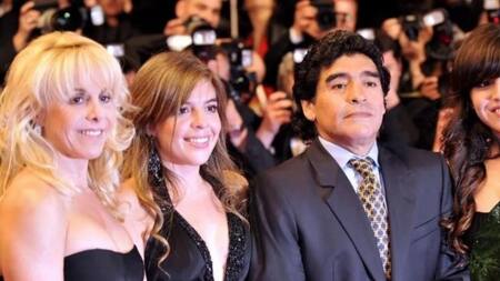 Maradona y su familia