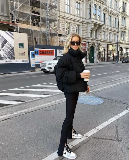 Look total black. Fuente: Pinterest