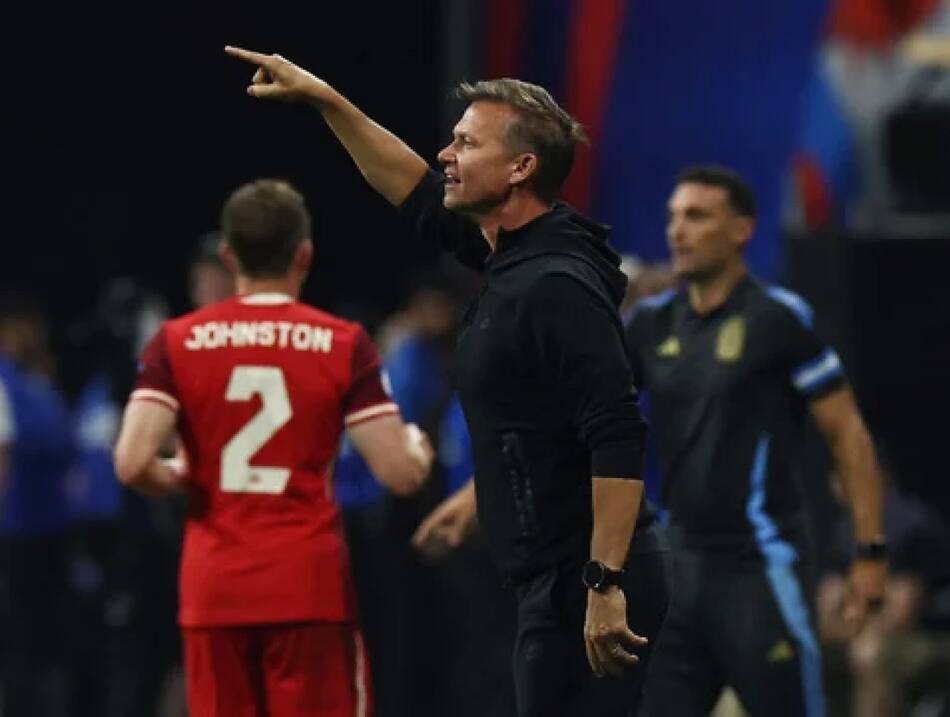 Jesse Marsch en el encuentro de fases de grupos ante Argentina. Foto: NA.