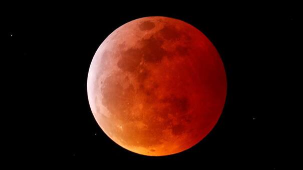 La belleza del eclipse en vivo y una Súper Luna que se tiñe de sangre