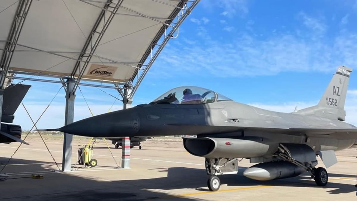 Entrenamiento de pilotos argentinos para los caza F-16.