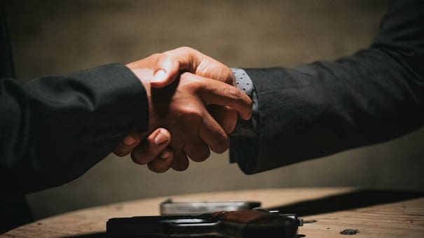 Aumentan las fusiones y compras de empresas: Argentina ingresó al podio del ranking 2025 en Latinoamérica