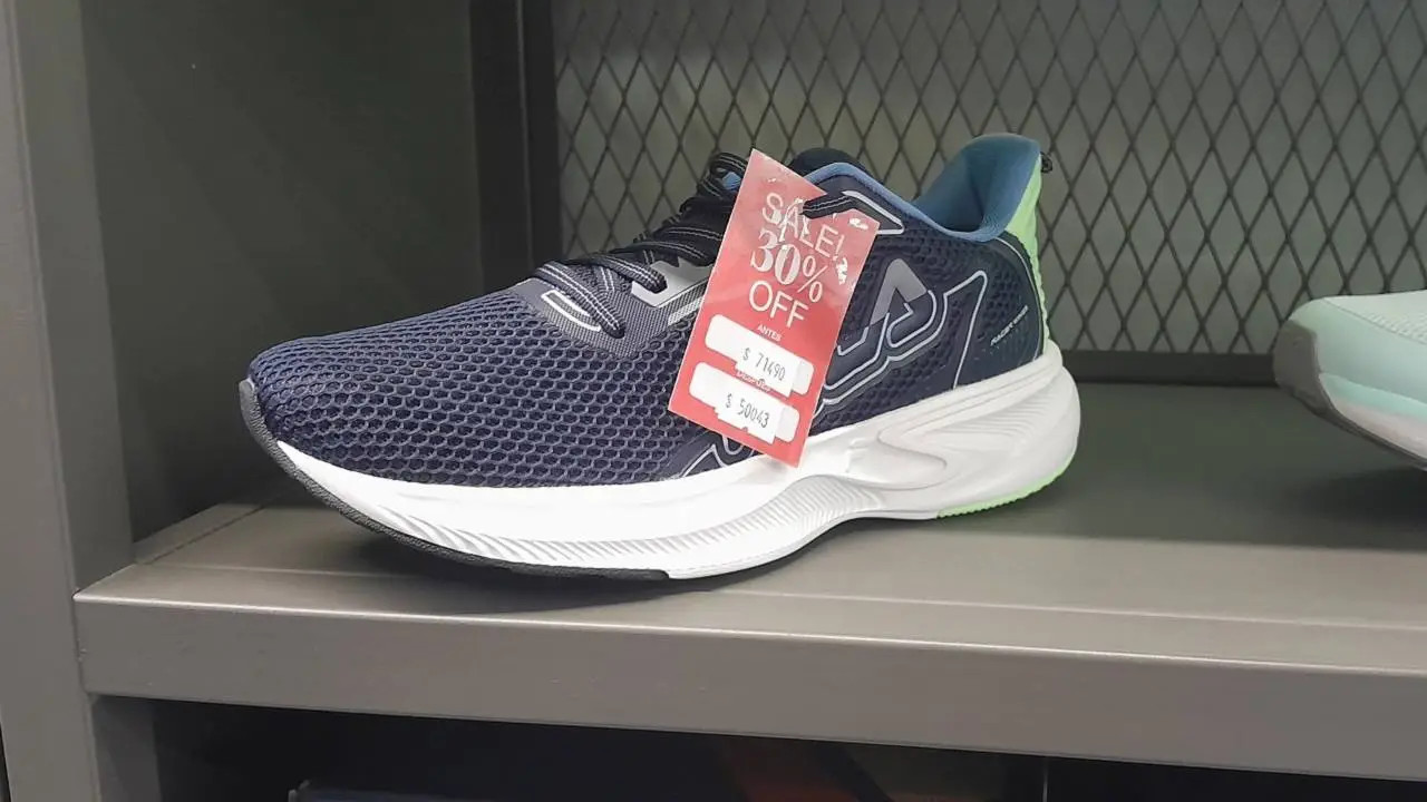 Zapatillas en oferta. Foto: iProfesional.