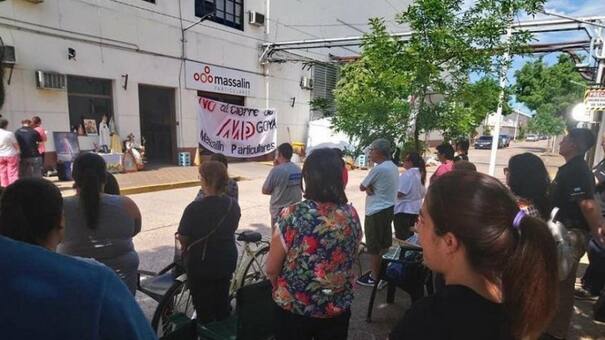 Tabaco: duras críticas a multinacionales por continuos despidos de trabajadores y cierres de plantas