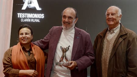 Reconocimiento a Alfredo Gusmán