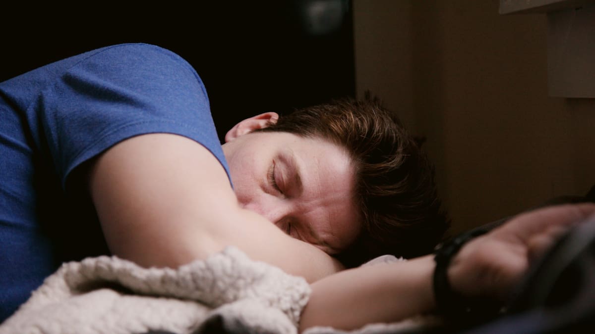 Descanso, horas de sueño. Foto: Unsplash.