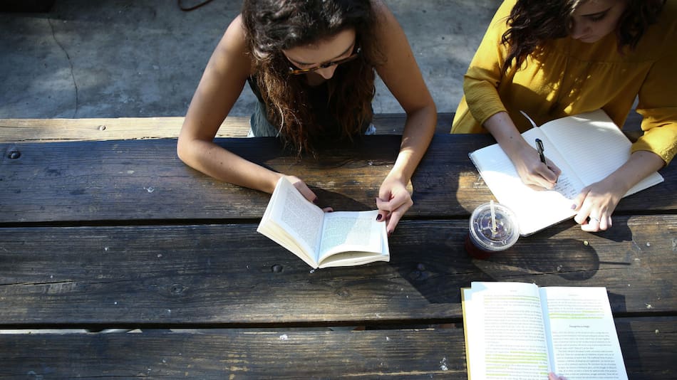 Cómo dominar cualquier tema con el método de Richard Feynman. Foto: Unsplash.