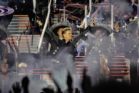 Luis Miguel en el Campo de Polo. Foto: prensa Fenix.