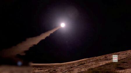 Misil lanzado por los hutíes. Foto: archivo Reuters.