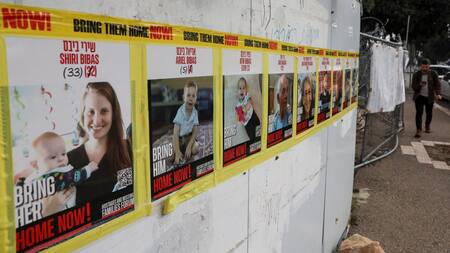 Rehenes israelíes de Hamás. Foto: Reuters (Ronen Zvulun)
