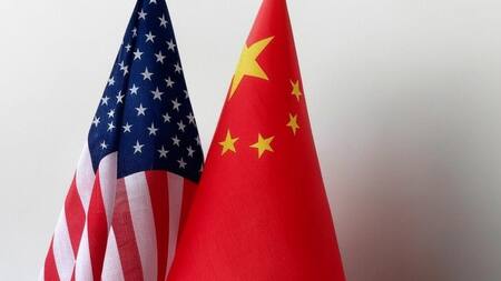 El enfrentamiento por el fentanilo entre Estados Unidos y China. Foto: Grok.