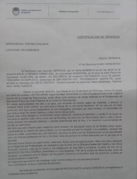 Víctor Gahn profesor acusado de pedir sexo por notas, Santa Fe