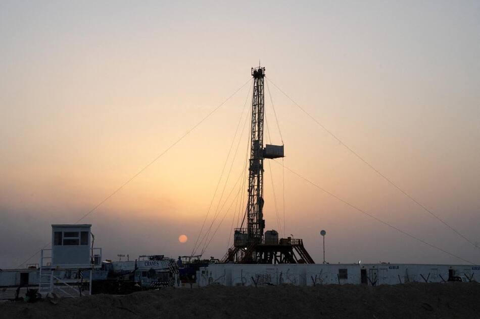 Temen que el alza en los precios del petróleo impulse una escalada inflacionaria. Foto: Reuters.