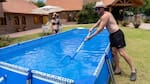 Cómo hacer un barrefondo casero para ayudarte a limpiar la pelopincho todo el verano