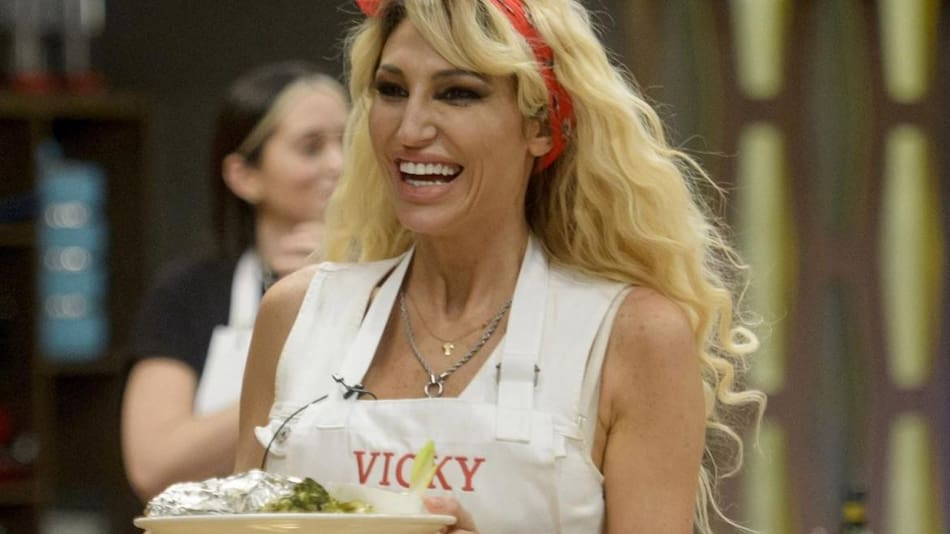 La divertida confusión de Vicky Xipolitakis en el debut de Masterchef Celebrity
