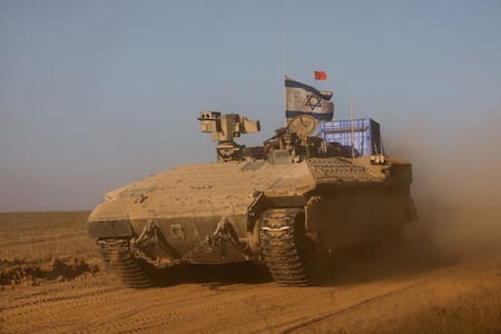 Tanque israelí en la Franja de Gaza. Foto: Reuters
