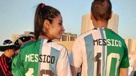 Hinchas en Qatar. Foto: Twitter