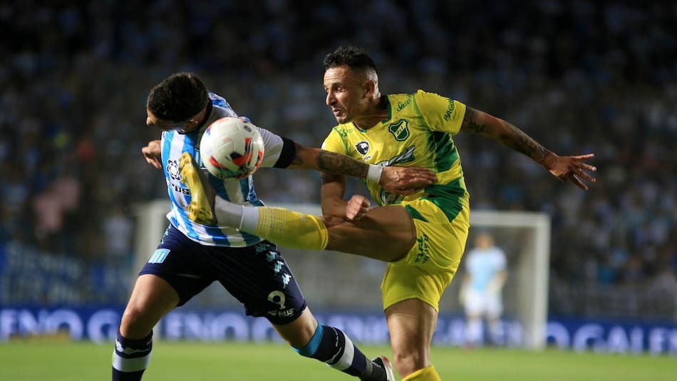 Racing Club y Defensa y Justicia por la Liga Profesional de Futbol, NA