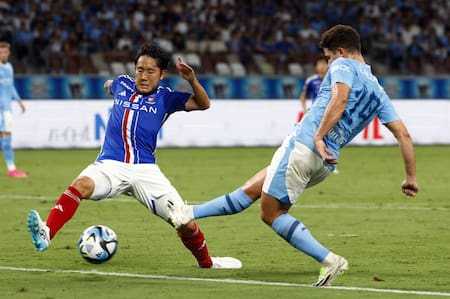 El gol de Julián Álvarez contra Yokohama Marinos. Foto: Reuters.