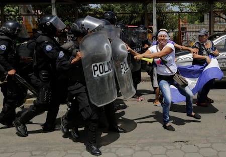 Represión en Nicaragüa. Foto: Reuters.