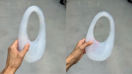 Air Swipe Bag, creada por la NASA. Foto: Instagram / @coperni.