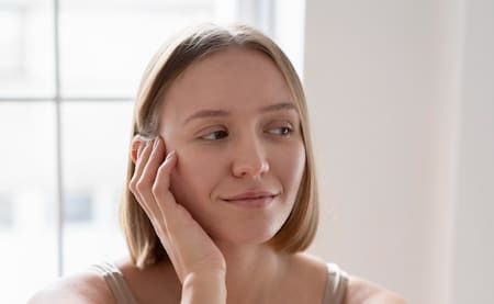 Rostro, maquillaje. Foto: Freepik.