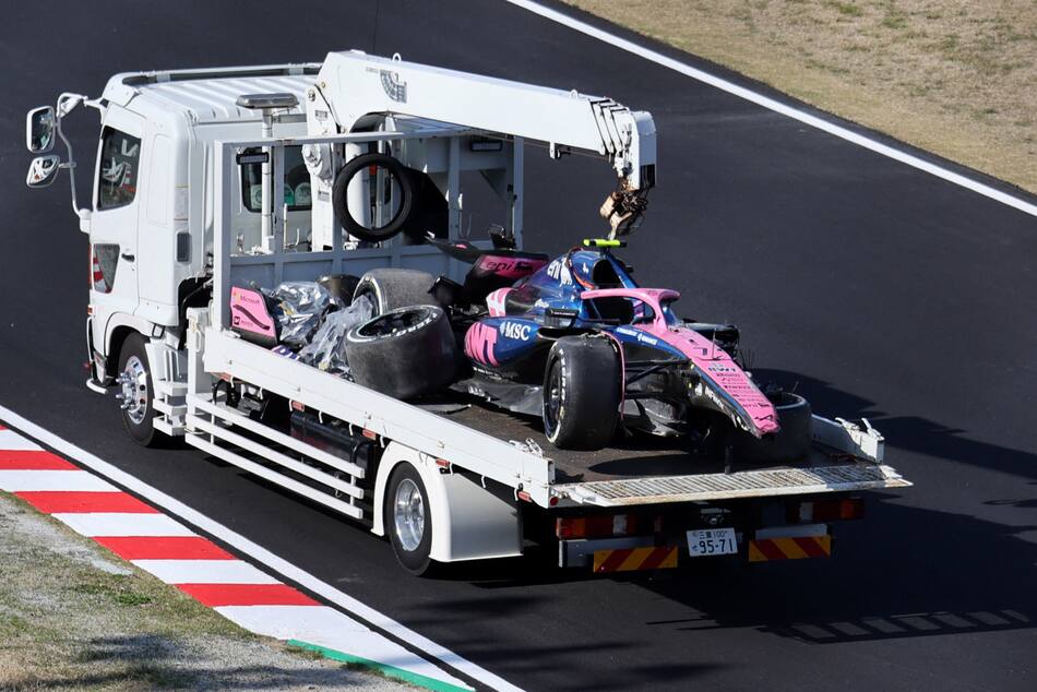 Destrozos en el auto de Jack Doohan en Alpine. REUTERS/Issei Kato.
