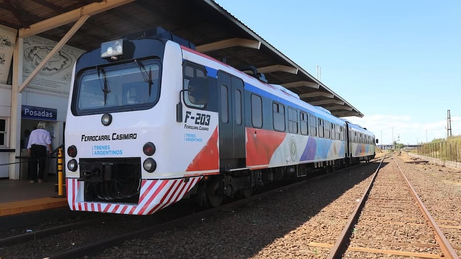 Tren que conecta Posadas con Encarnación.