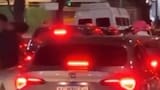 Relatos Salvajes en Almagro: violenta pelea entre un motociclista y un automovilista en plena calle