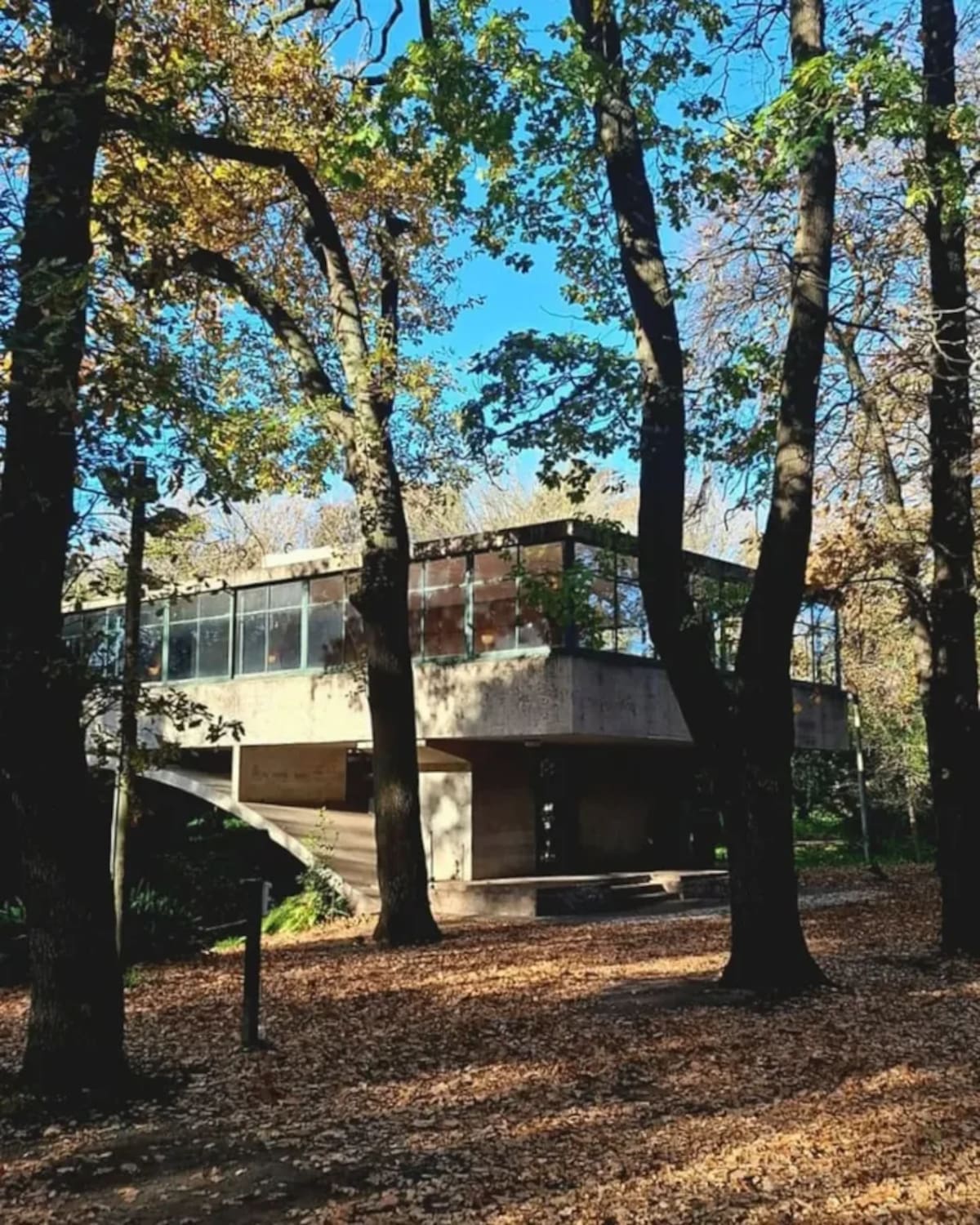 La Casa sobre el Arroyo