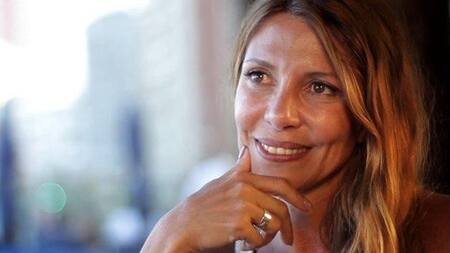 Mónica Ayos no dejó nada a la imaginación con sensual foto playera