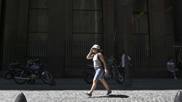 Alerta por calor extremo y alivio: qué dice el pronóstico sobre el Año Nuevo en Buenos Aires