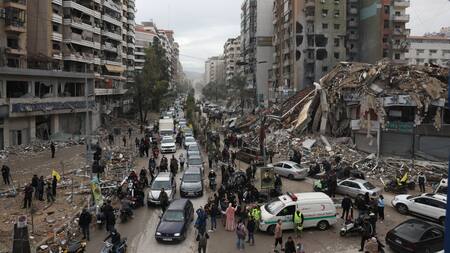 Personas regresan a sus hogares en el Líbano tras tregua entre Israel y Hezbollah. Foto: Reuters.