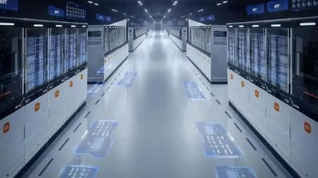 La impresionante fábrica de Xiaomi: produce un celular por segundo y funciona las 24 horas del día sin trabajadores y en completa oscuridad