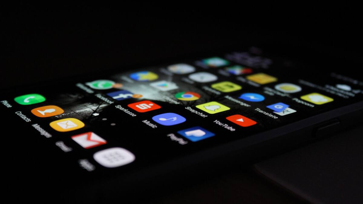 Celular. Foto: Unsplash.