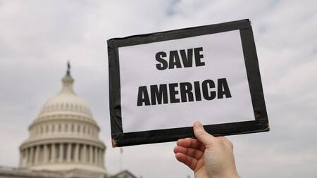 Donald Trump desató una guerra arancelaria con otras potencias. Foto: Reuters/Kevin Lamarque