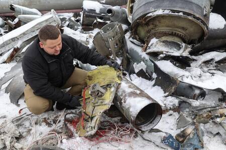 Ucrania muestra evidencias de que Rusia disparó un misil norcoreano contra Járkov. Foto: Reuters
